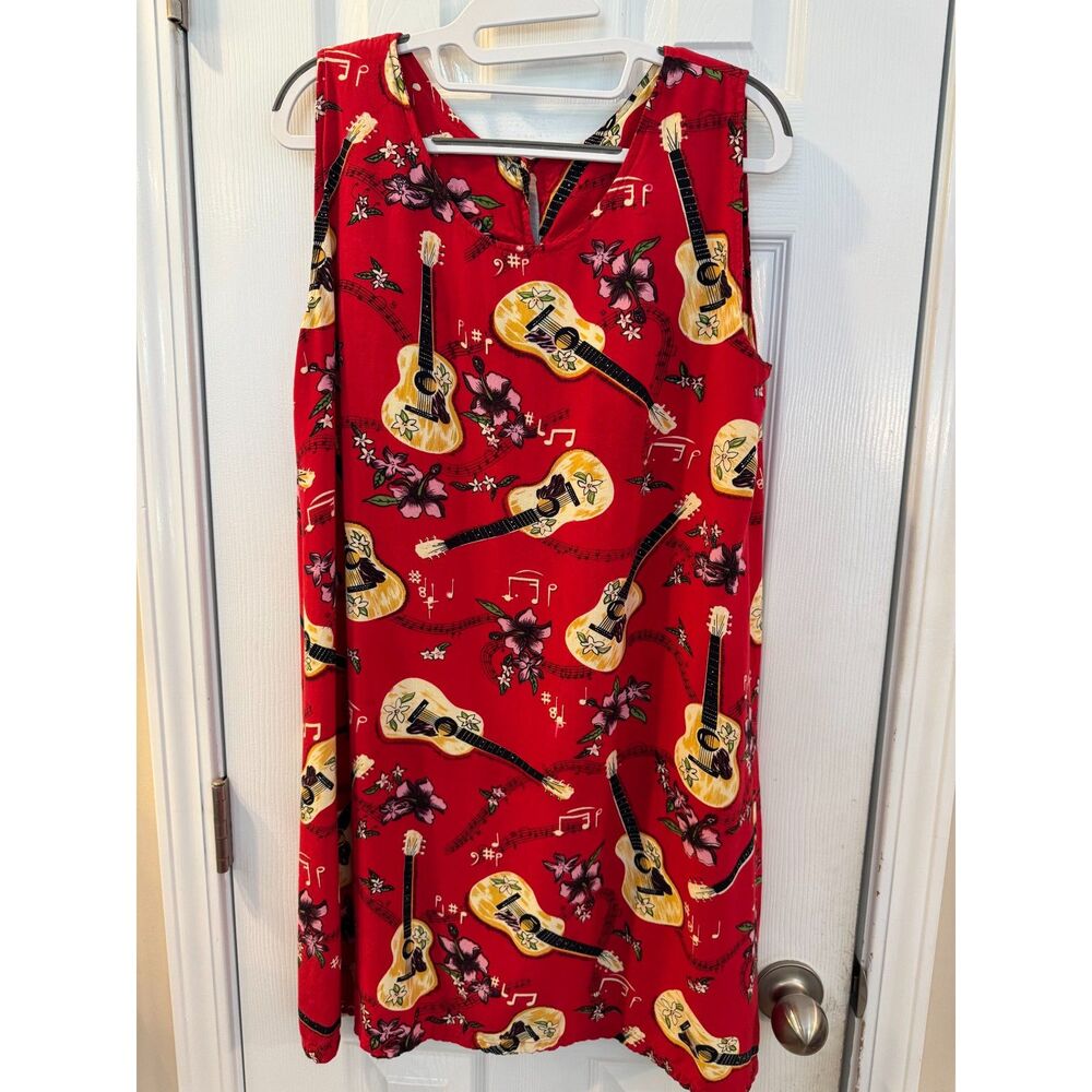 Vintage Kisses & Hugs USA Red Guitar Rayon Shift Dress Size Large Resortwear